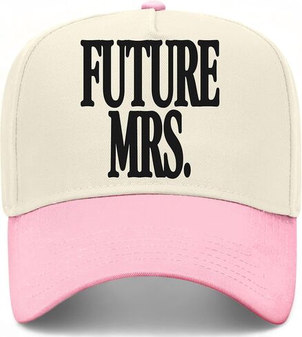 Future Mrs. Hat in Saudi Arabia