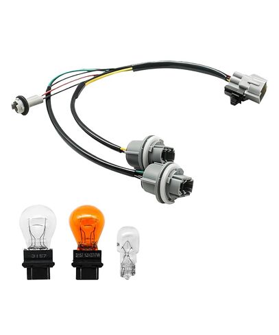 حزام إضاءة خلفي يسار أو يمين (مع 3 لمبات) مناسب لسيارة Toyota Tundra 2007-2014، استبدل 81555-0C070 81565-0C070 in Kuwait