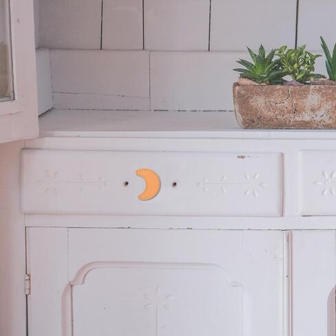 2pcs Moon Shape Wardrobe Cabinet Handles Pu Leather Drawer Pulls Vintage Furniture Hardware for Room Dresser Door Decor in Kuwait