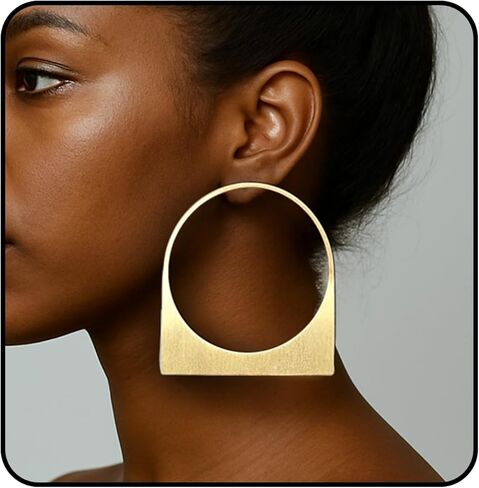 Large Chunky Gold Hoop Earrings for Women – Expensive Hollow Geometric Stainless Steel Statement Dangle Earrings with Textured Big Circle Design, Modern Metallic Fashion Jewelry Gift in Kuwait
