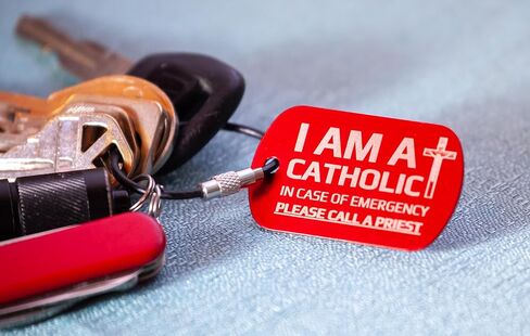 SercelPress I am a Catholic, Laser Engraved Red Metal Keychain, In Case of Emergency Call a Priest, Catholic Gift in Saudi Arabia