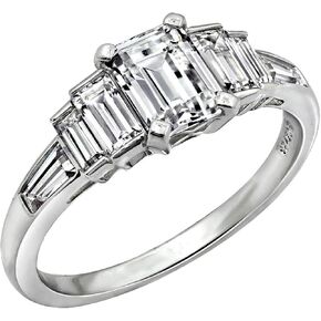 خاتم DIAMONBLISS من الفضة الإسترليني المكعبة من الفضة الإسترليني وقطع الزمرد ومطلي بالبلاتينيوم in Kuwait