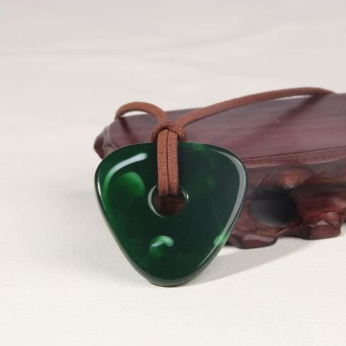 Seeing Stone Necklace Pendant (Seeing Stone) in Saudi Arabia