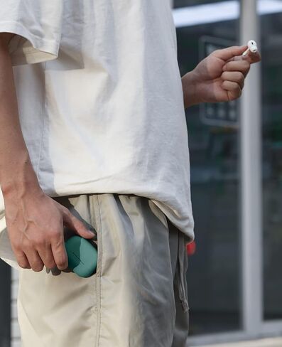 Airpods Pro 2 Case Cover 2022/Pro 2019, Soft Silicone Protective Charging Cover Skin Compatible Apple Airpods Pro 2nd/1st Generation Case for Women Men with Keychain, Front LED Visible (Black) in Kuwait