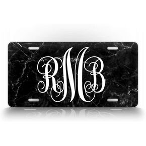 SignsAndTagsOnline لوحة ترخيص مخصصة بحروف من الرخام الأسود الأنيق وعلامة تلقائية بالأحرف الأولى مخصصة in Kuwait
