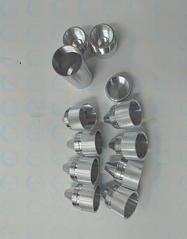 مخاريط غطاء من سبائك الألومنيوم مقاس 1.375 بوصة × 24 مع غرفة تنظيف ومدخل خرطوم 5/8-24 (عبوة من 12 قطعة) in Kuwait