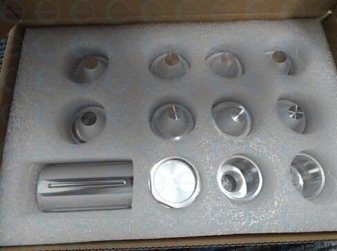 مخاريط غطاء من سبائك الألومنيوم مقاس 1.375 بوصة × 24 مع غرفة تنظيف ومدخل خرطوم 5/8-24 (عبوة من 12 قطعة) in Kuwait