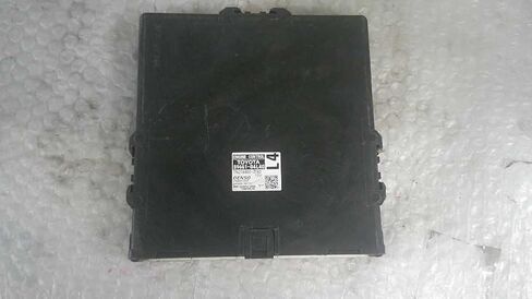 وحدة التحكم ECM للمحرك تناسب 17-23 متوافقة مع Toyota Tacoma 89661-04L40 8966104L40 in Saudi Arabia