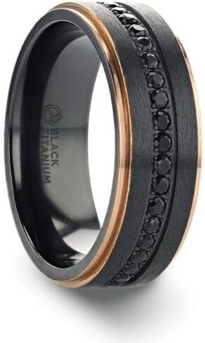 خاتم تيتانيوم أسود | قناة من الياقوت الأسود مع حواف مشطوفة من الذهب الوردي | 8 ملم | فرقة الزفاف المعاصرة للرجال in Kuwait