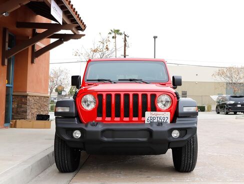 iJDMTOY لا يتطلب مثقابًا أماميًا للوحة الترخيص الأمامية، متوافق مع Jeep 2018-up Wrangler JL in Kuwait