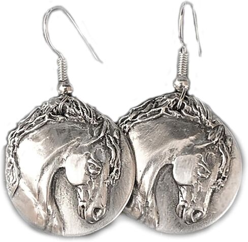 طقم قلادة وأقراط ليتل ستاليون من البيوتر الفضي المصقول in Kuwait