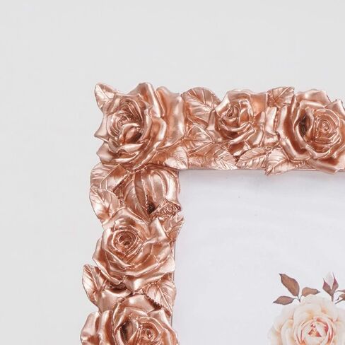 إطار صورة من الراتنج على طراز الحديقة مزين بزهرة الورد مع لوح زجاجي بليكسي عالي الدقة لعرض الصور على سطح الطاولة، لون ذهبي وردي، 5 × 7 بوصة in Kuwait