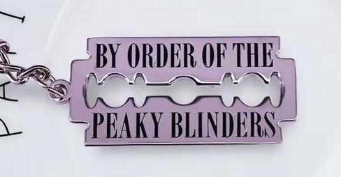 بينستانت بيكي بلايندرز شفرة حلاقة شيلبي برنامج تلفزيوني بأمر من هيث برمنغهام الصغيرة 1919 البنادق سلسلة المفاتيح كيرينغ مفتاح سلسلة حلقة in Kuwait