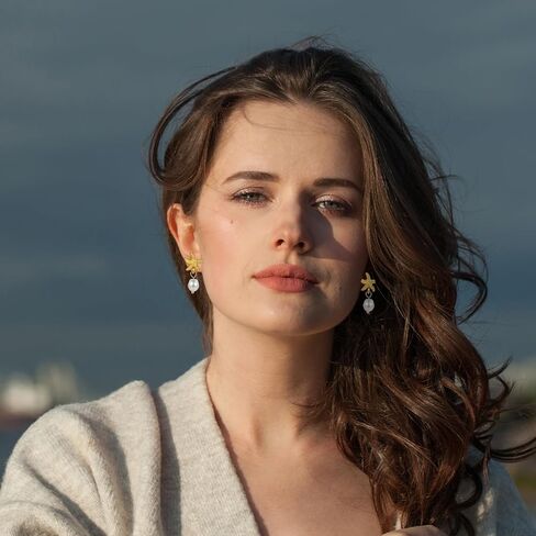 Starfish Earrings with Dangling Pearl Elegant Beach Jewelry for Women Perfect Summer Gift for Tropical Vacation Coastal Outfits as Seashell Earrings and Beachy Accessories in Kuwait