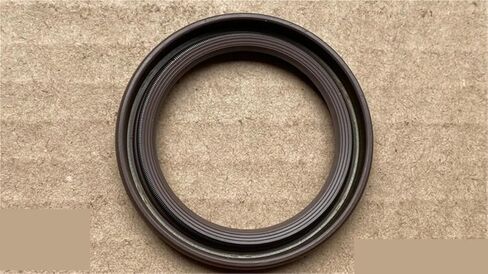 V33V43 IO H77H76 ختم الزيت، العمود المرفقي، الأمامي MD168055 AH8740H 37 * 50 * 6 in Kuwait