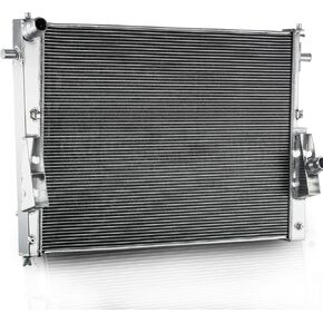 3 Row Radiator Replacement for 2008-2010 Ford F250 F350 F450 F550 Super Duty 6.4 V8 Powerstroke Diesel Aluminum Radiators in Kuwait