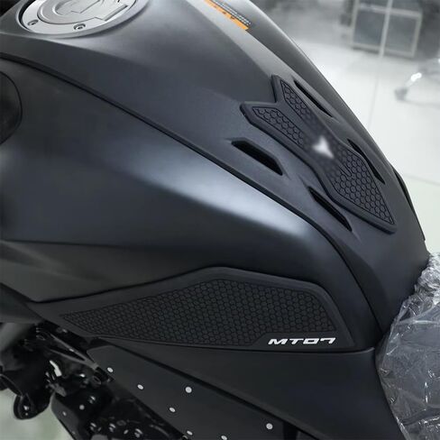 For MT07 MT-07 2025 Motorcycle Tank Pads Tank Traction Pads Anti-slip Side Tank Stickers New Accessories in Kuwait