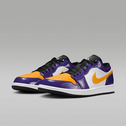 حذاء Air Jordan 1 Low SE للرجال (أرجواني/أبيض/أسود/ذهبي جامعي) in Saudi Arabia