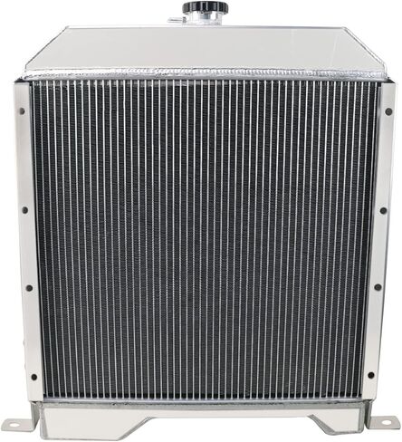 3 Row Aluminum Radiator for Case Skid Loader 1840 1845C Skid Steer Tractor 1347609C1 1A12192 in Kuwait