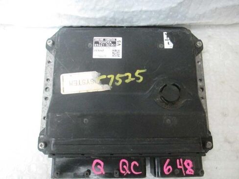 Engine ECM Control Module 2.4L 2AZFE Fits 10 Matrix 89661-02V51 8966102V51 in Saudi Arabia