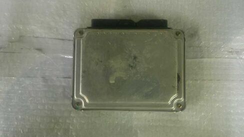 Engine ECM Control Module 1.8L Turbo Fits 03 Beetle 06A 906 032 KT 06A906032KT in Saudi Arabia