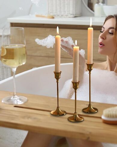 مجموعة حامل عصا الشموع مكونة من 3 - حوامل معدنية ذهبية عتيقة، قطعة مركزية تزيينية للطاولة، والرف، والزفاف in Kuwait