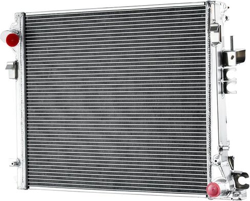 3 Row Aluminum Radiator Replacement for 2018-2023 2019 Jeep Wrangler JL Gladiator 3.0L 3.6L in Kuwait