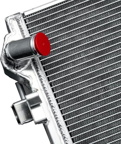 3 Row Aluminum Radiator Replacement for 2018-2023 2019 Jeep Wrangler JL Gladiator 3.0L 3.6L in Kuwait