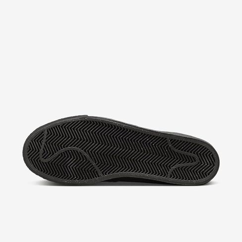 حذاء تزلج SB Zoom Blazer Mid Premium من نايكي (FD5113-100، أبيض سامت/بلاتيني نقي/أبيض ساميت/أحمر جامعي) in Saudi Arabia