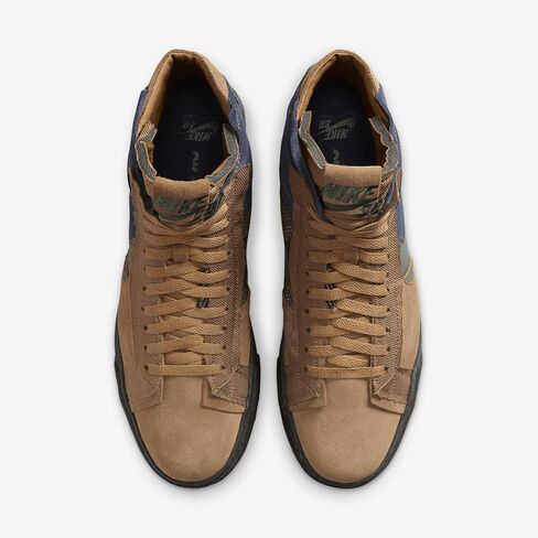 حذاء تزلج SB Zoom Blazer Mid Premium من نايكي (FD5113-100، أبيض سامت/بلاتيني نقي/أبيض ساميت/أحمر جامعي) in Saudi Arabia