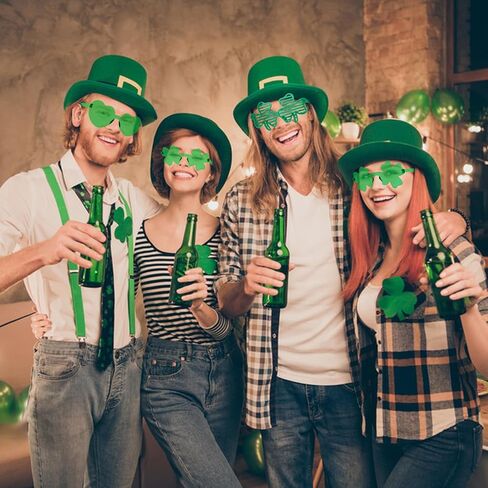 YARIEW 24 قطعة من نظارات عيد القديس باتريك، نظارات شامروك الشمسية، ديكورات عيد القديس باتريك الأيرلندية، أوراق الشجر، القلب، نظارات البرسيم المحظوظ، إكسسوارات الملابس والهدايا in Kuwait