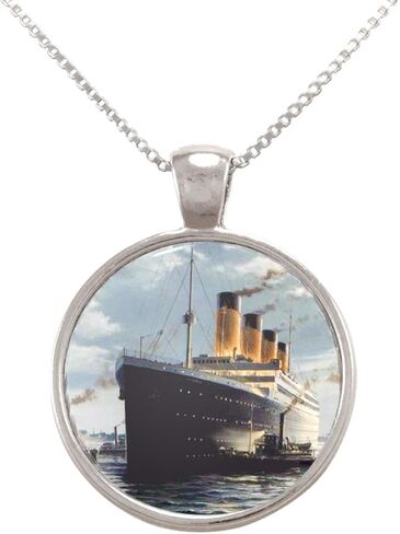 Arthwick Store RMS Titanic Pendant Necklace in Saudi Arabia