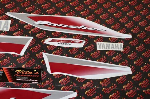 مجموعة رسومات ملصقات الفينيل من Vito مقاس 14MIL تناسب Yamaha Banshee RED CHERRY 2004 in Saudi Arabia