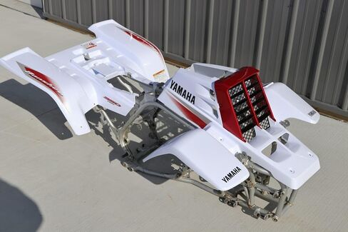 مجموعة رسومات ملصقات الفينيل من Vito مقاس 14MIL تناسب Yamaha Banshee RED CHERRY 2004 in Saudi Arabia