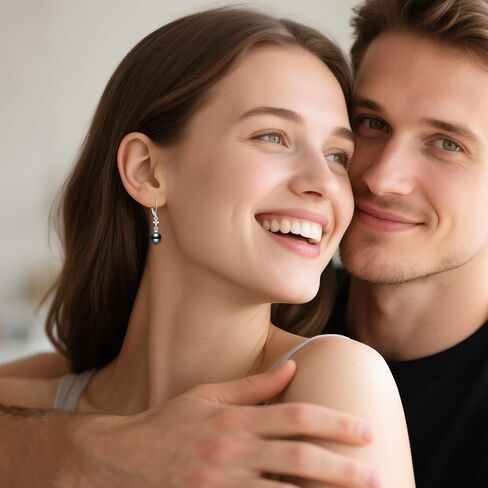 أقراط اللؤلؤ الأسود التاهيتي 8 مم للنساء 925 من الفضة الاسترليني مويسانيتي أقراط اللؤلؤ الأسود هدايا مجوهرات رائعة للأم والزوجة والأخت، والذكرى السنوية لعيد الميلاد in Kuwait