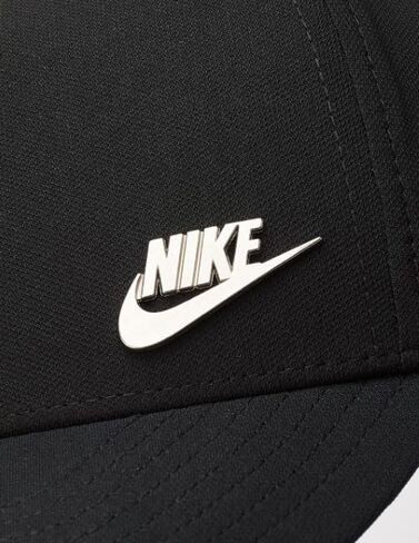 قبعة جوردان نايكي المعدنية بشعار النادي قبعة معدنية Futura SNAPBACK مقاس موحد (أسود × فضي) in Saudi Arabia