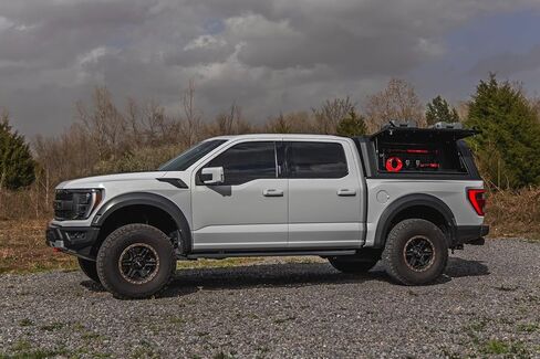 صندوق تخزين جانبي بغطاء سرير من Rough Country (جانب السائق) - يناسب أغطية سرير RC فقط، منظم غطاء سرير الشاحنة مع ضوء LED (Chevy/Ford/GMC/Ram) in Kuwait