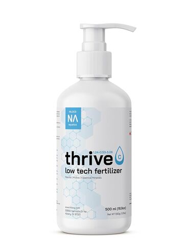 سماد نباتات حوض السمك السائل من Thrive C - طعام نباتي الكل في واحد - جرعات 500 مل 2500 جالون - سماد متخصص للخزانات منخفضة التقنية - مغذيات شاملة - تغذية حوض السمك in Kuwait