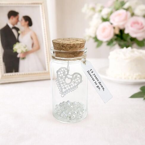 هدية من الدانتيل للذكرى السنوية الثالثة عشرة للزفاف، قلب من الدانتيل في زجاجة تذكارية زجاجية صغيرة، مع علامة رسالة "13 عامًا لأسفل، إلى الأبد"، للزوج والزوجة له ​​أو لها in Kuwait