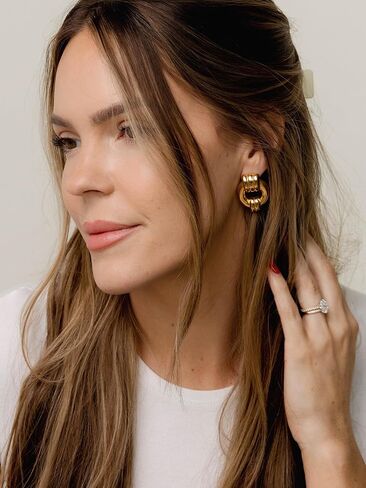 Gold Loop Statement Earrings for Women – Bold Hoop-Inspired Dangle Earrings, Lightweight Modern Gold Jewelry for Everyday & Special Occasions in Kuwait