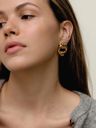 Gold Loop Statement Earrings for Women – Bold Hoop-Inspired Dangle Earrings, Lightweight Modern Gold Jewelry for Everyday & Special Occasions in Kuwait