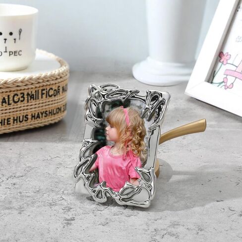 حامل بطاقات الصور بإطار من البلاستيك المطلي بالكهرباء مع سلسلة مفاتيح مطلية بالفضة، حامل بطاقات صور غير منتظمة، حامل شارة الهوية، سلاسل مفاتيح لبطاقات الصور لمشجعي البوب، حافظة بطاقات، سلسلة مفاتيح in Kuwait