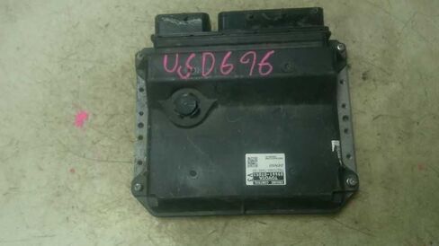 Engine ECM Control Module 2.7L 1ARFE Fits 09-12 VENZA 89661-0T051 896610T051 in Saudi Arabia