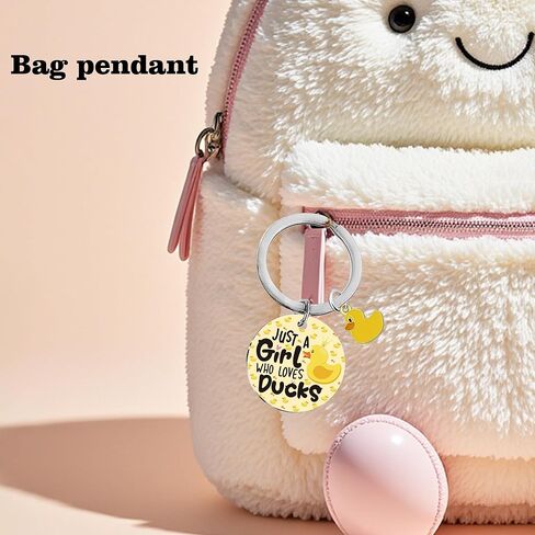 بطة المفاتيح لطيف الفتيات الهدايا - هدية مضحكة الملحقات لطيف عشاق الحيوانات الصفراء حقيبة حقائب اليد الملحقات الشخصية للمراهقين مجرد فتاة تحب البط الكبار الرجال النساء الأصدقاء هدية عيد الميلاد in Kuwait