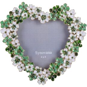 إطار صورة زهور خضراء - إطار صور على شكل قلب مقاس 4 × 4 للذكرى السنوية، هدية عرض على الطاولة in Kuwait
