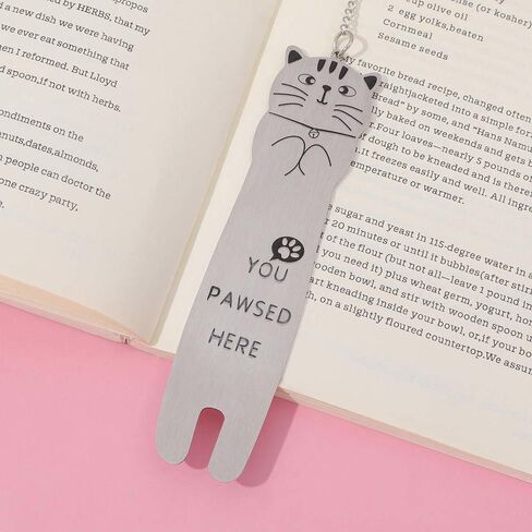 1-Piece Cat-Themed Metal Bookmark - Cute & Playful with Paw Charm, Three Styles Optional in Saudi Arabia