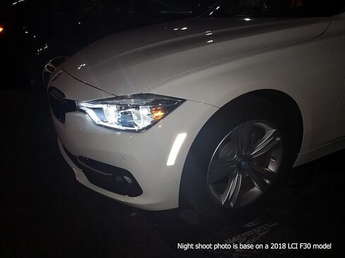 ملصقات iJDMTOY شفافة/بيضاء عاكسة للضوء متوافقة مع سلسلة 2016-2018 BMW F30 F31 LCI 3، 2014-2019 F32 F33 4 Series علامات جانبية للمصد الأمامي من العنبر in Saudi Arabia