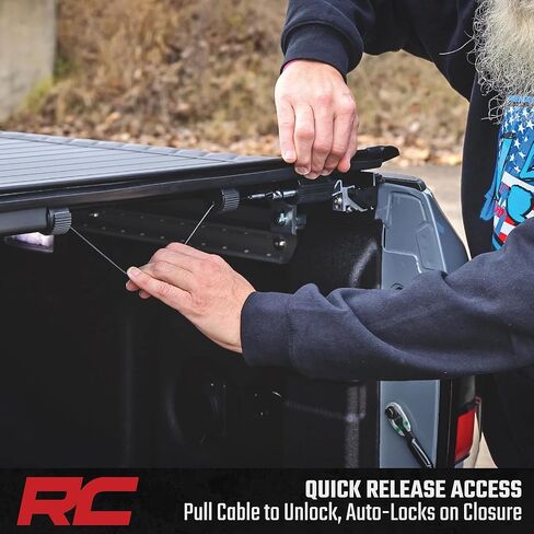 غطاء تونيو صلب قابل للطي من Rough Country لسيارة Nissan Frontier (2022-2026) - غطاء سرير شاحنة من الألومنيوم، يناسب سرير 5 أقدام in Kuwait