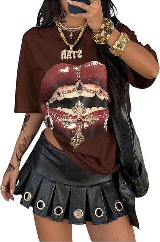 تي شيرت نسائي من Verdusa Y2k مطبوع عليه شفاه برسومات جرافيك هيب هوب تي شيرت ملابس خروج للخارج in Kuwait