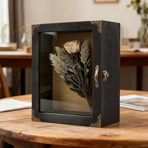 إطار صندوق ظلال مقاس 11x13، حافظة عرض عميقة مقاس 5 بوصات، خشب ريفي محروق، باب أكريليك بتصميم مفصلي، مقبض معدني عتيق ومزلاج، ظهر من الكتان in Kuwait